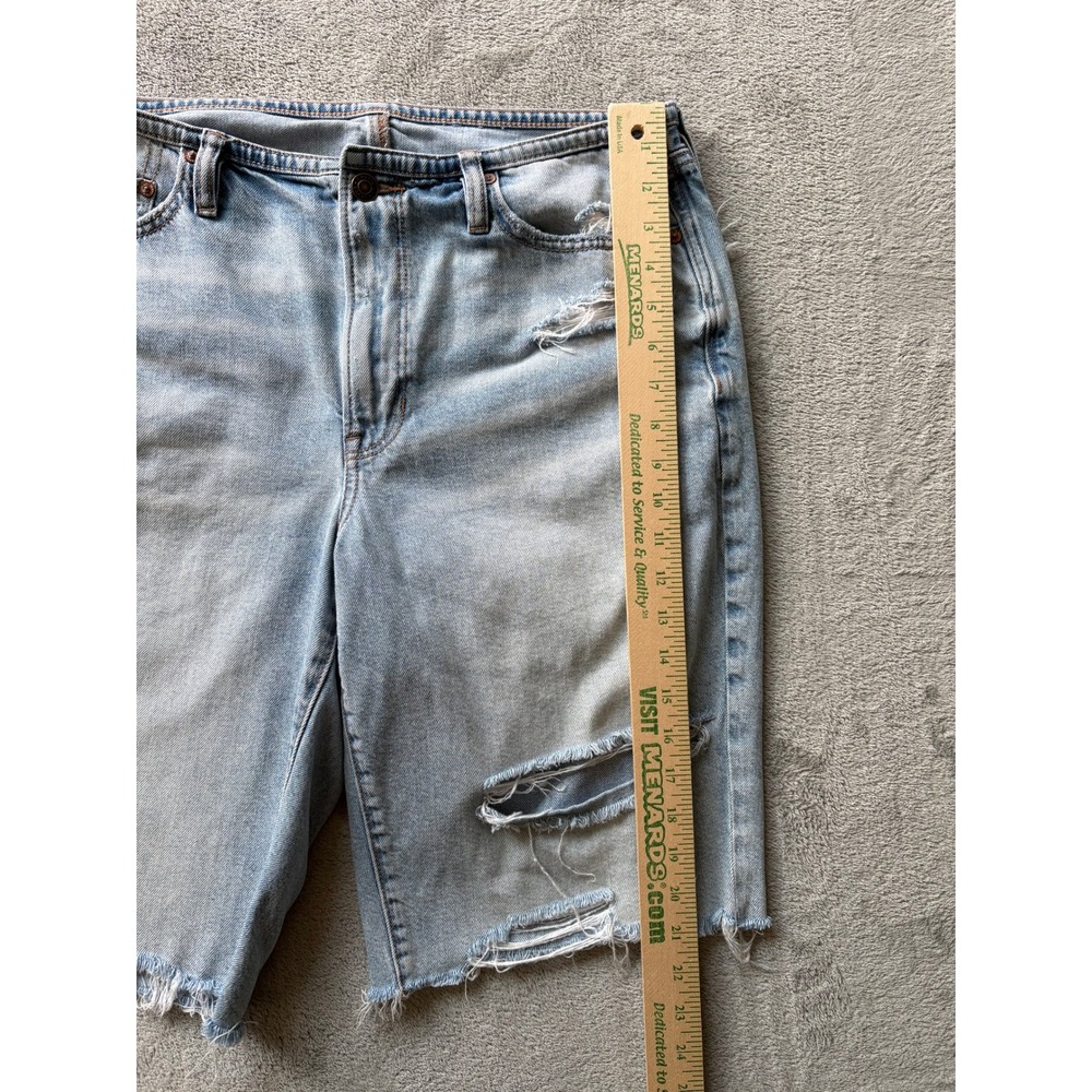 American Eagle Womens Denim Shorts 10 Light Blue Distressed Raw Hem Grunge 90s - Picture 8 of 15
